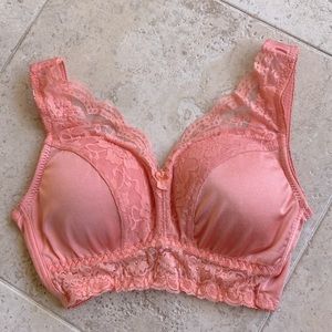 Rhonda Shear Women's Pin-Up Lace Leisure Coral Bra with Removable Pads